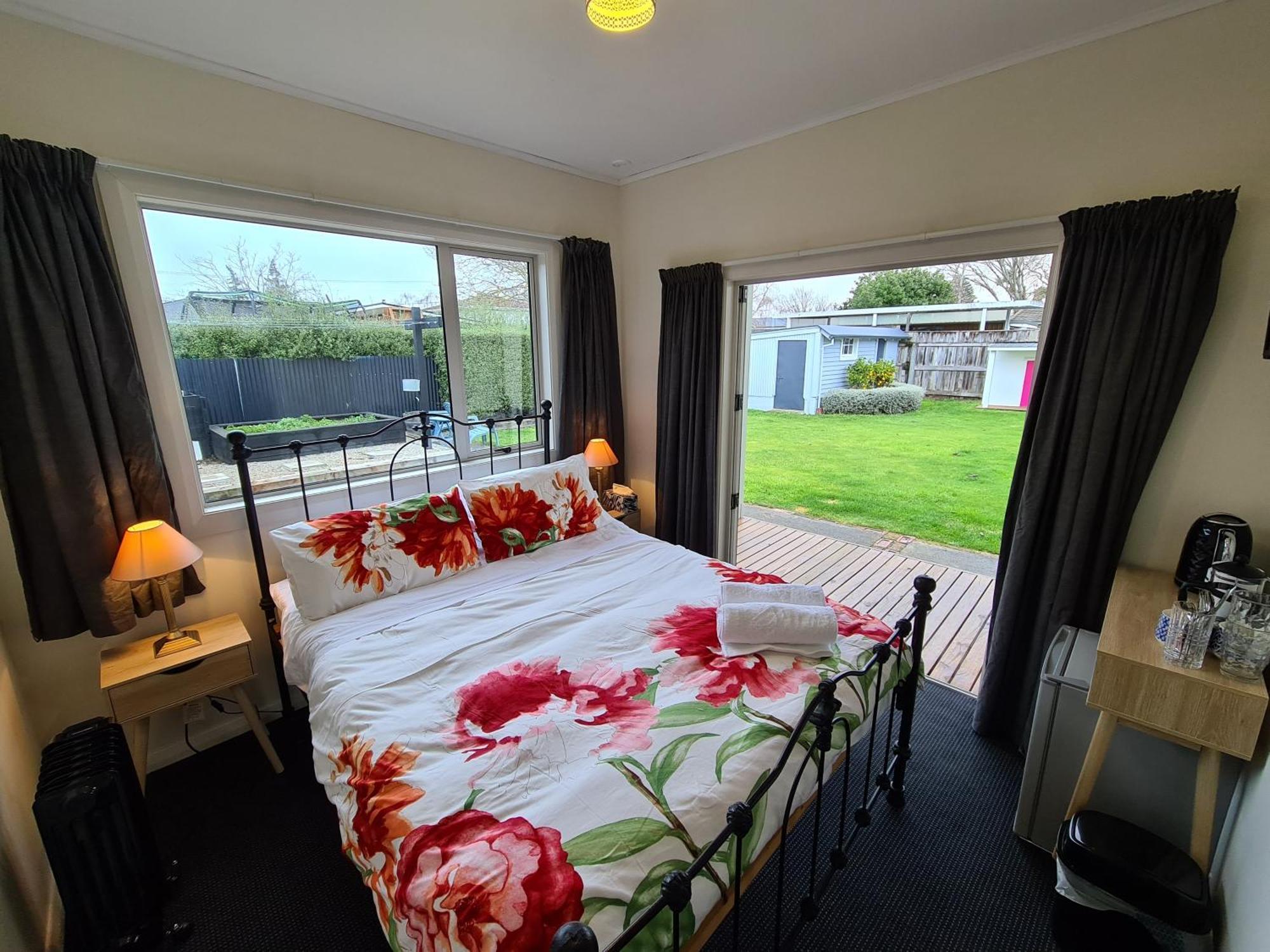 Central Masterton Sleepout Exterior foto